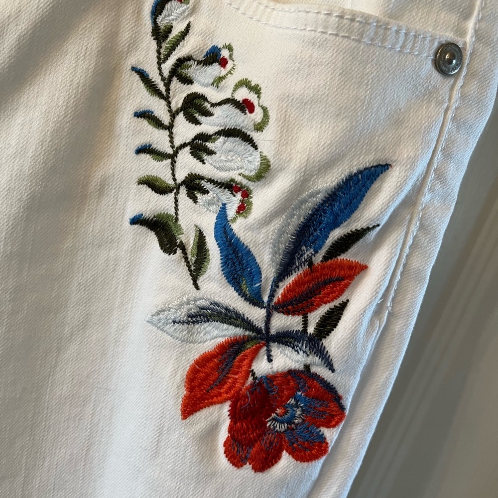 Ann Taylor LOFT White Embroidered Women's Jeans, Size 12 - Picture 2 of 6